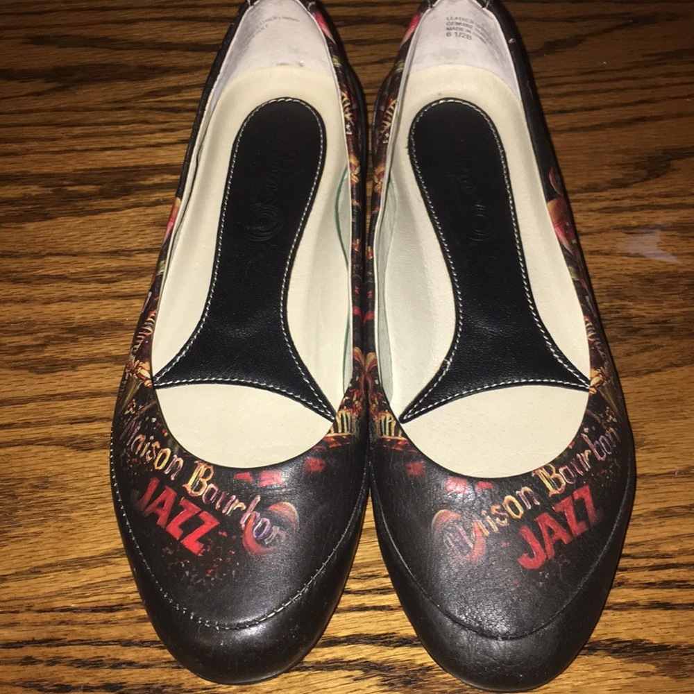 ICON Wearable Art Women’s Flats